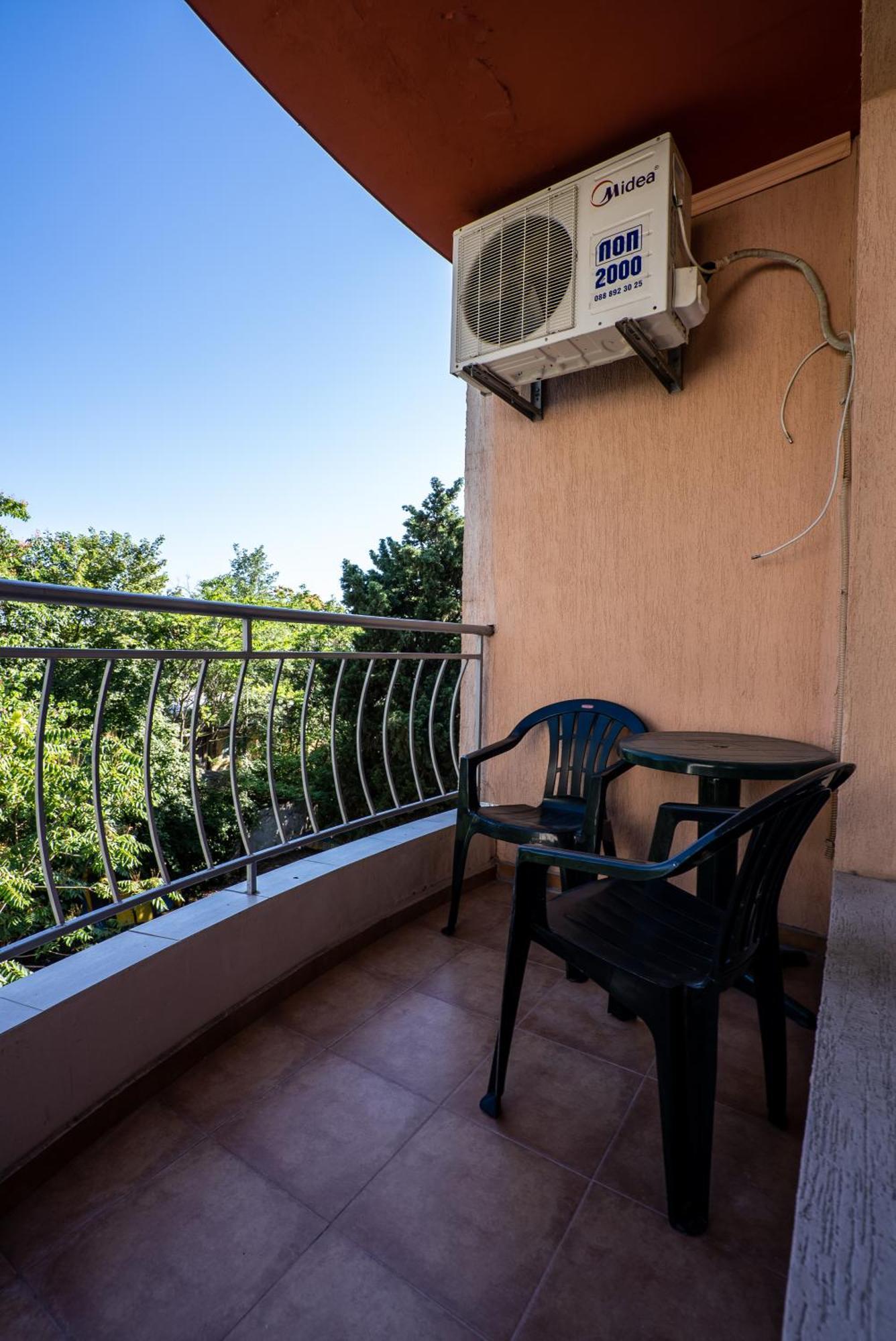 Ar Luxury Apartments Ravda Luaran gambar