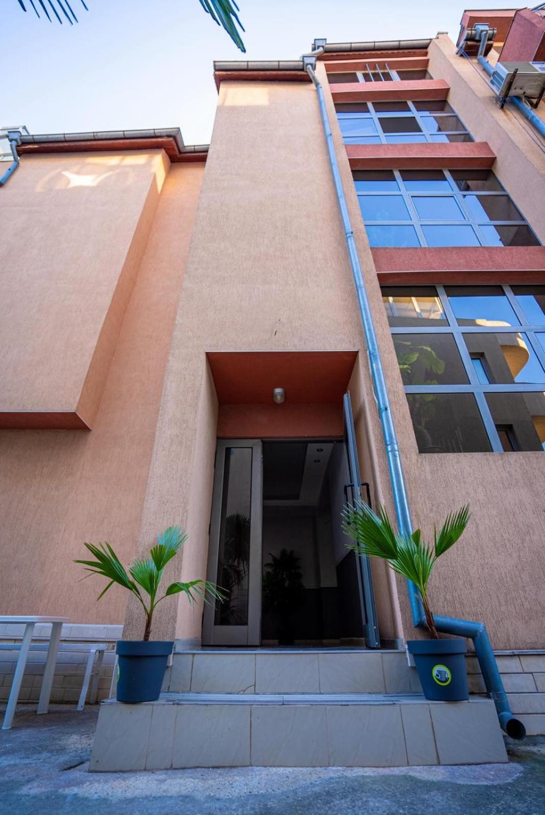 Ar Luxury Apartments Ravda Luaran gambar